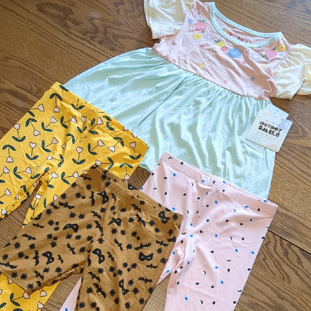 Girls Dot Dot Smile Bundle. Size 7. Brand New